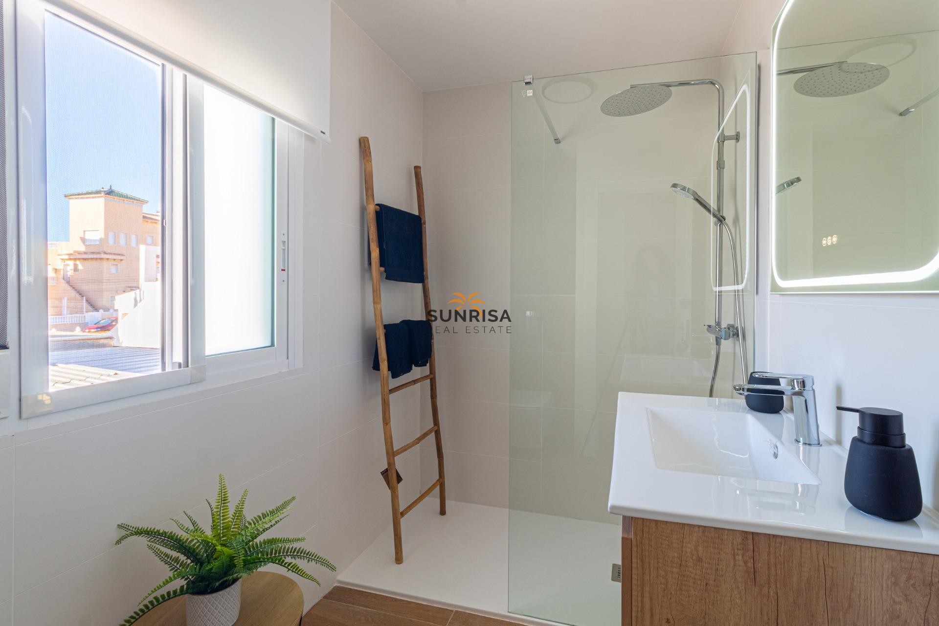 Revente - Maison de ville - Torrevieja