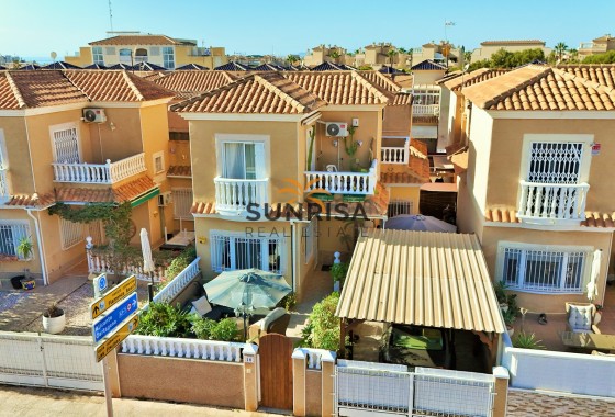 Villa · Revente - Orihuela Costa · Playa Flamenca · Alicante · Espagne