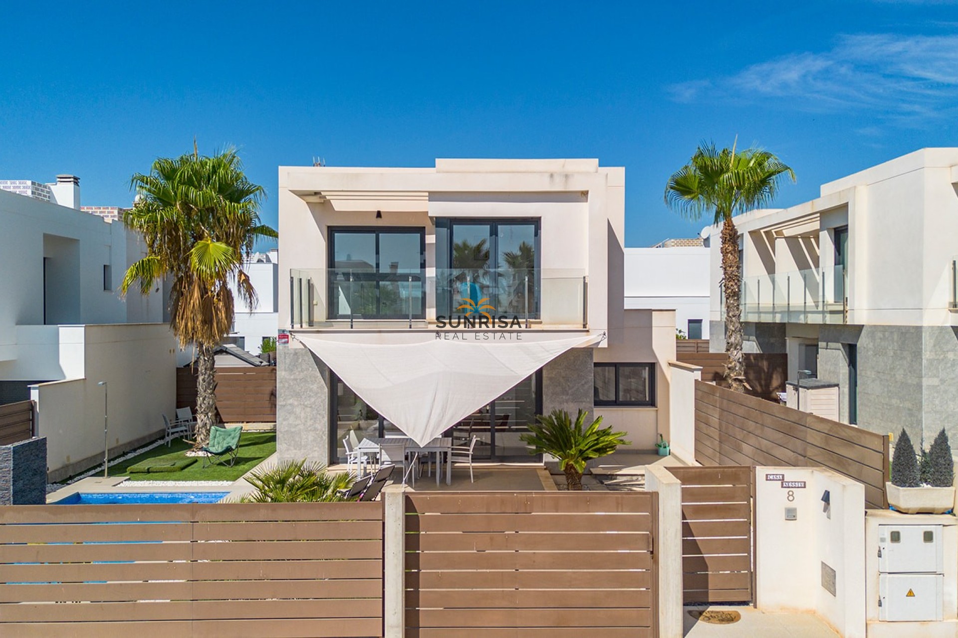 Resale - Villa - Orihuela