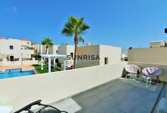 Villa · Herverkoop - Orihuela Costa · PAU 8 · Alicante · Spanje