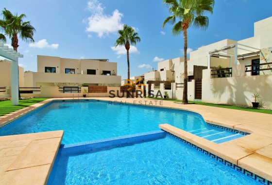 Villa · Herverkoop - Orihuela Costa · PAU 8 · Alicante · Spanje