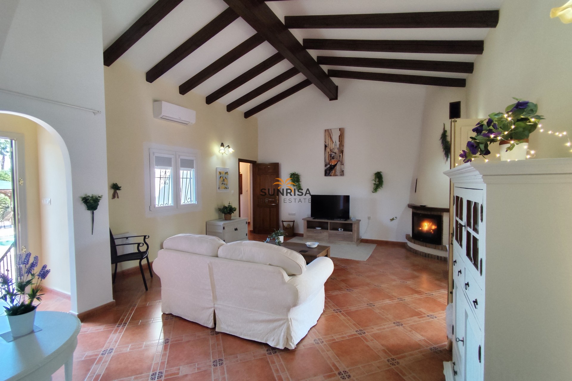 Resale - Villa - Orihuela