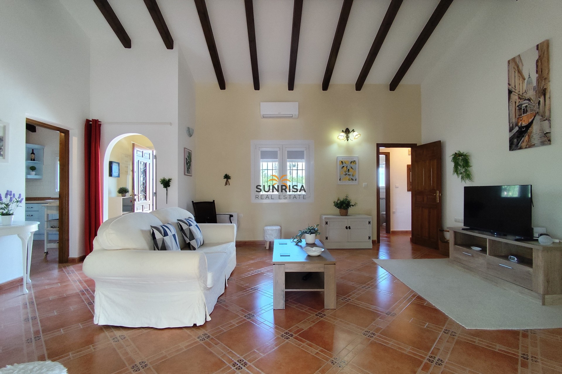Resale - Villa - Orihuela