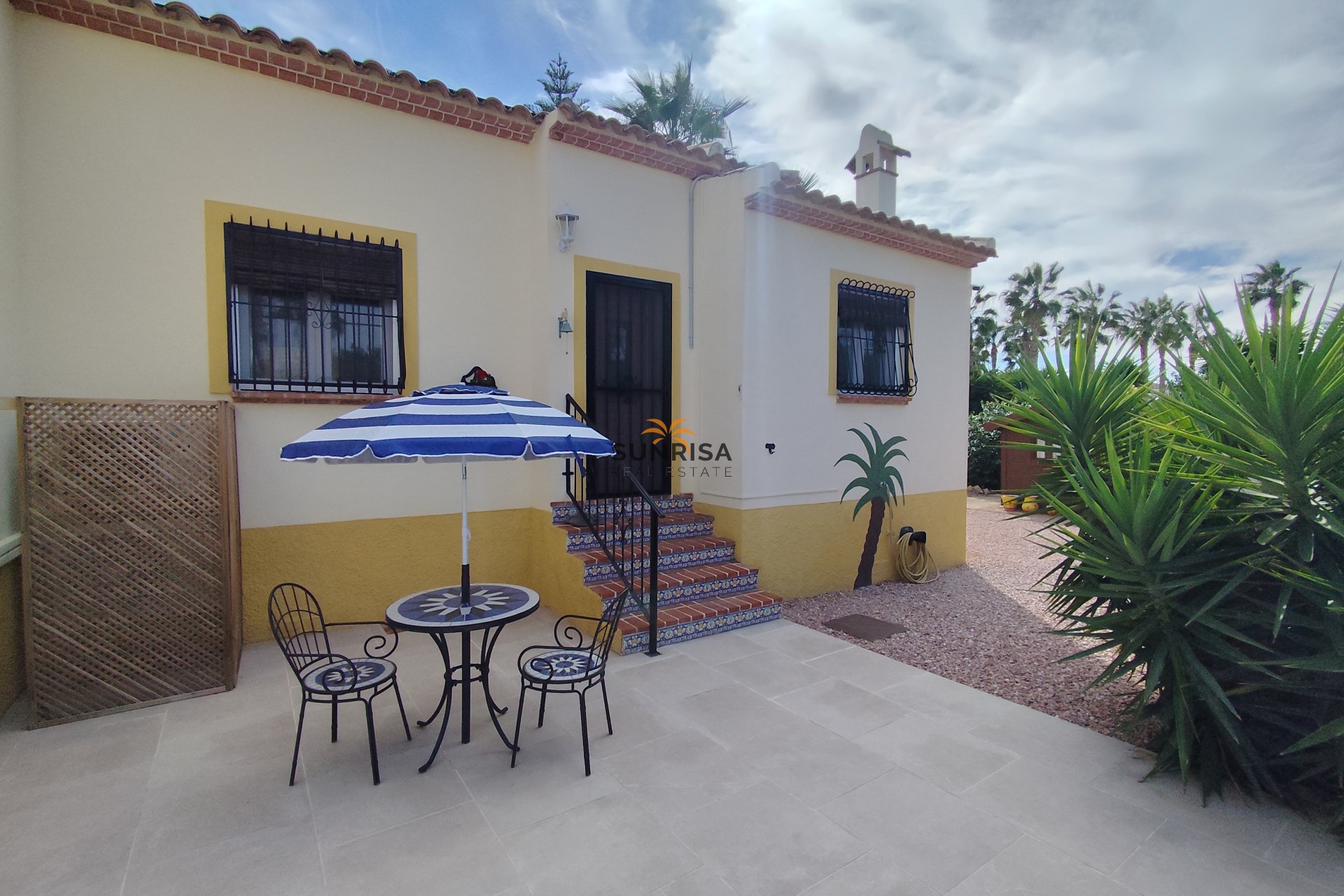 Resale - Villa - Orihuela