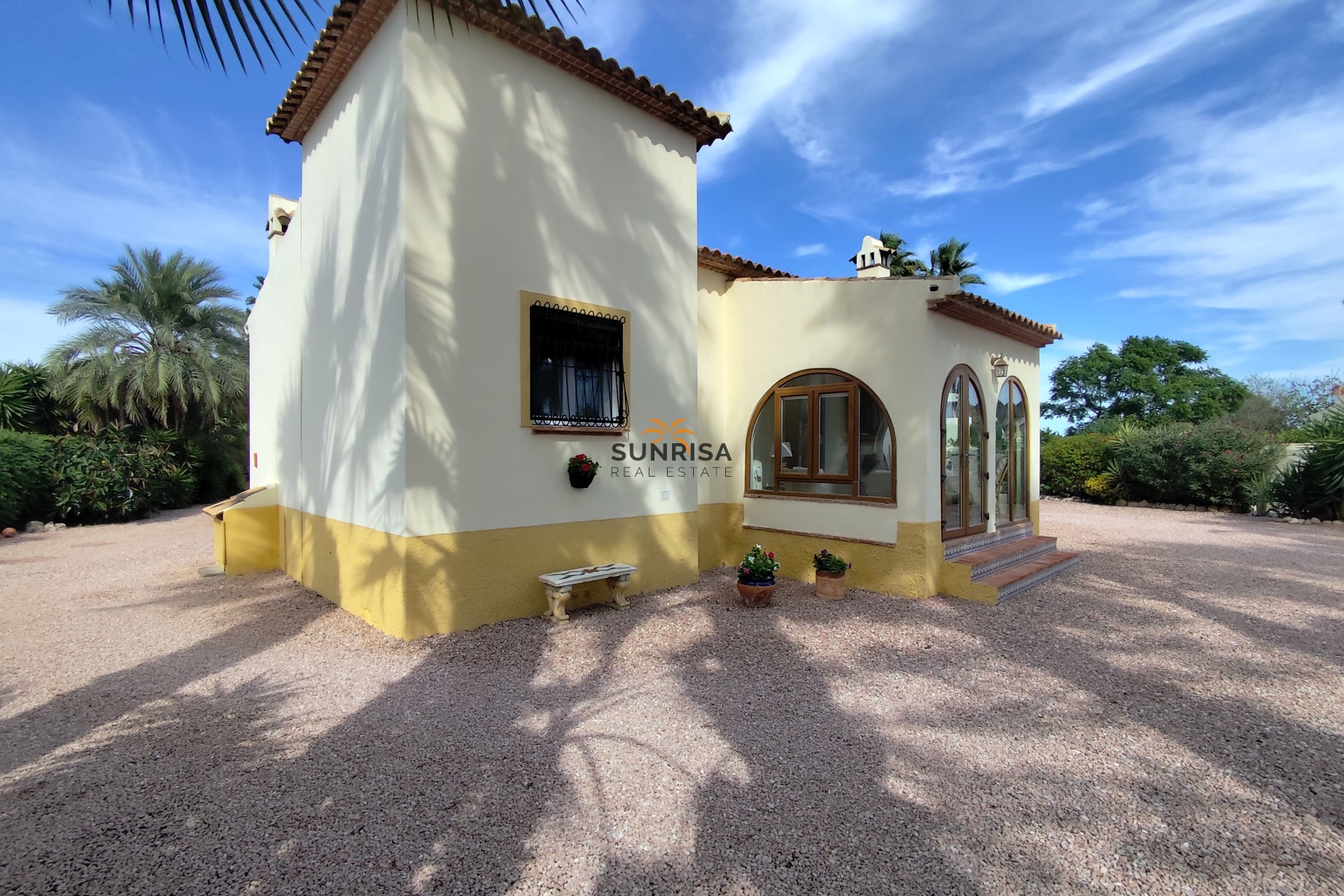 Resale - Villa - Orihuela