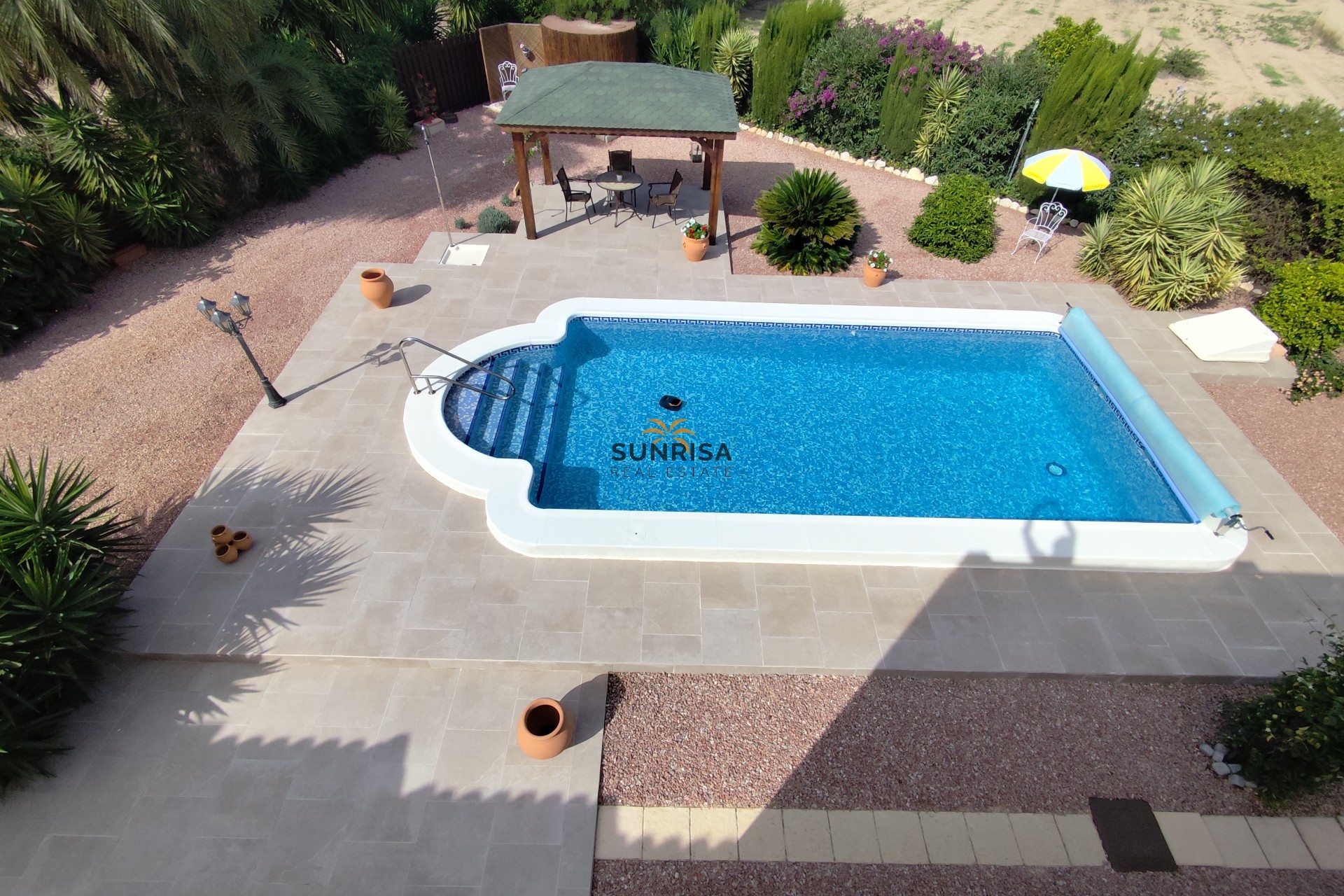 Resale - Villa - Orihuela