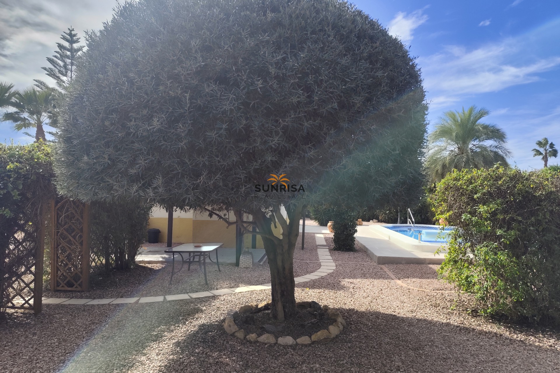 Resale - Villa - Orihuela