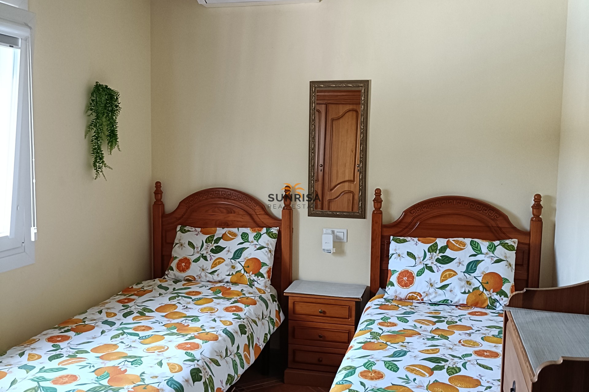 Resale - Villa - Orihuela