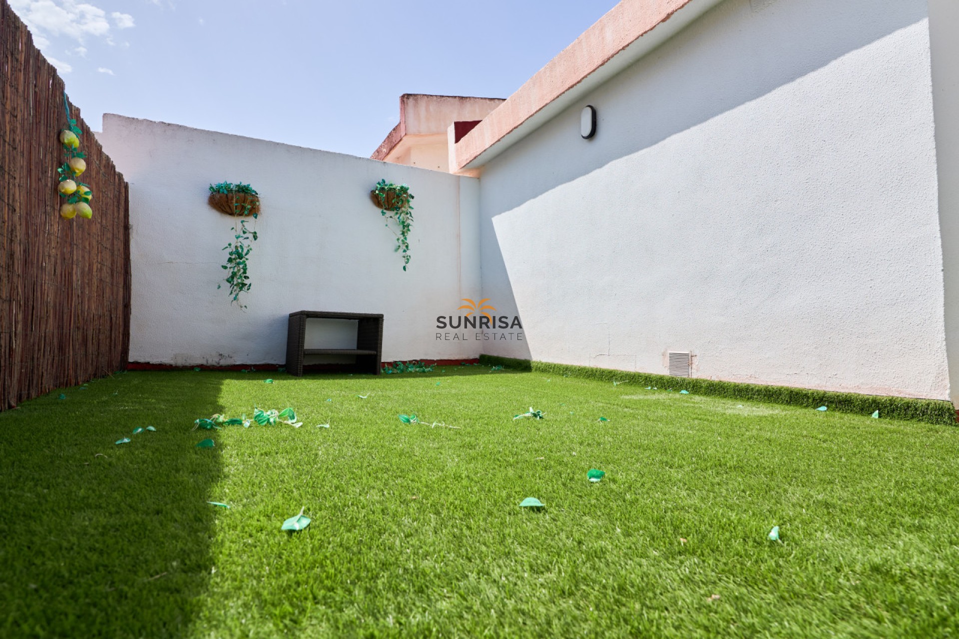Herverkoop - Herenhuis - Torrevieja