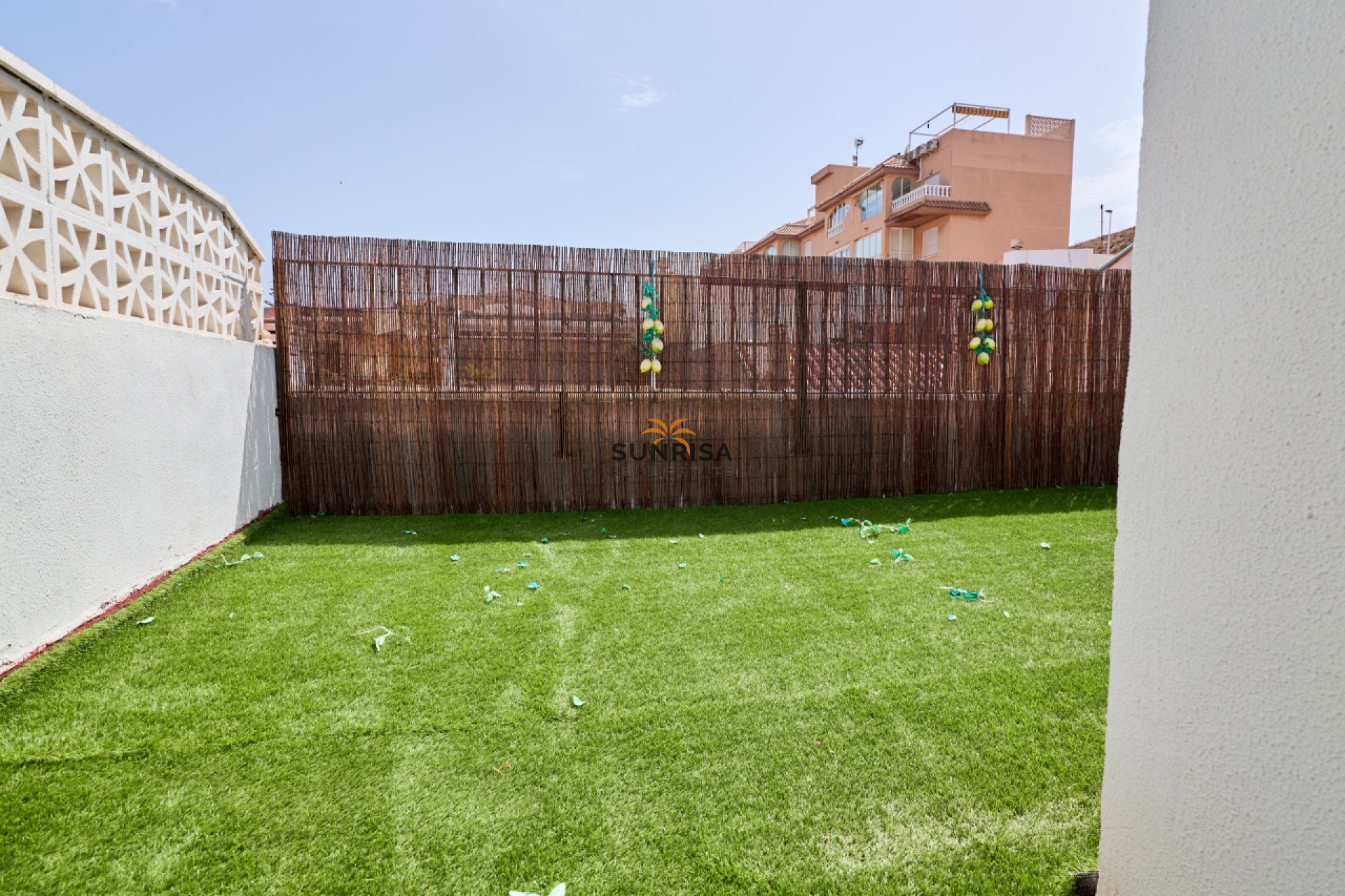 Herverkoop - Herenhuis - Torrevieja
