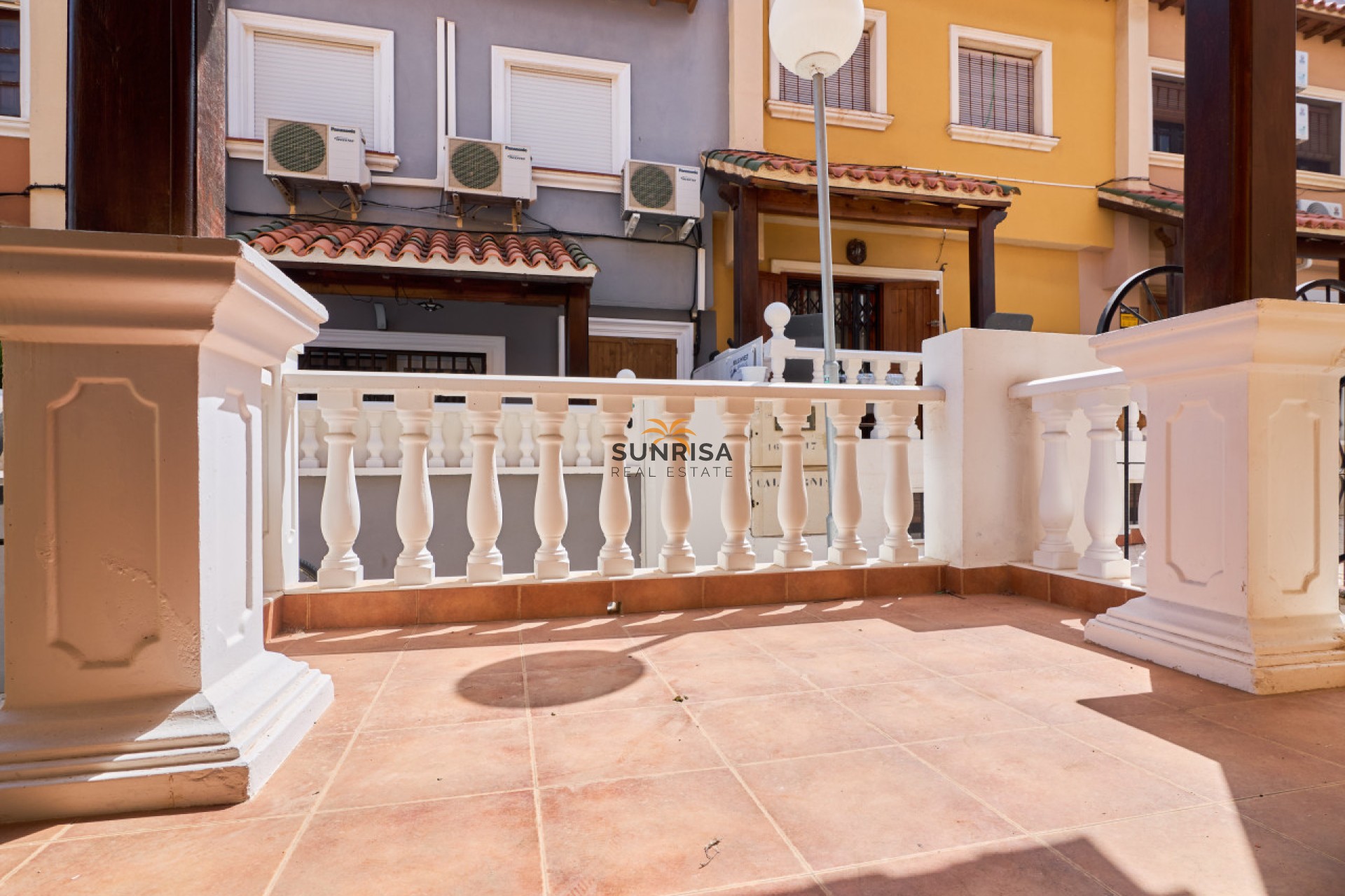 Herverkoop - Herenhuis - Torrevieja