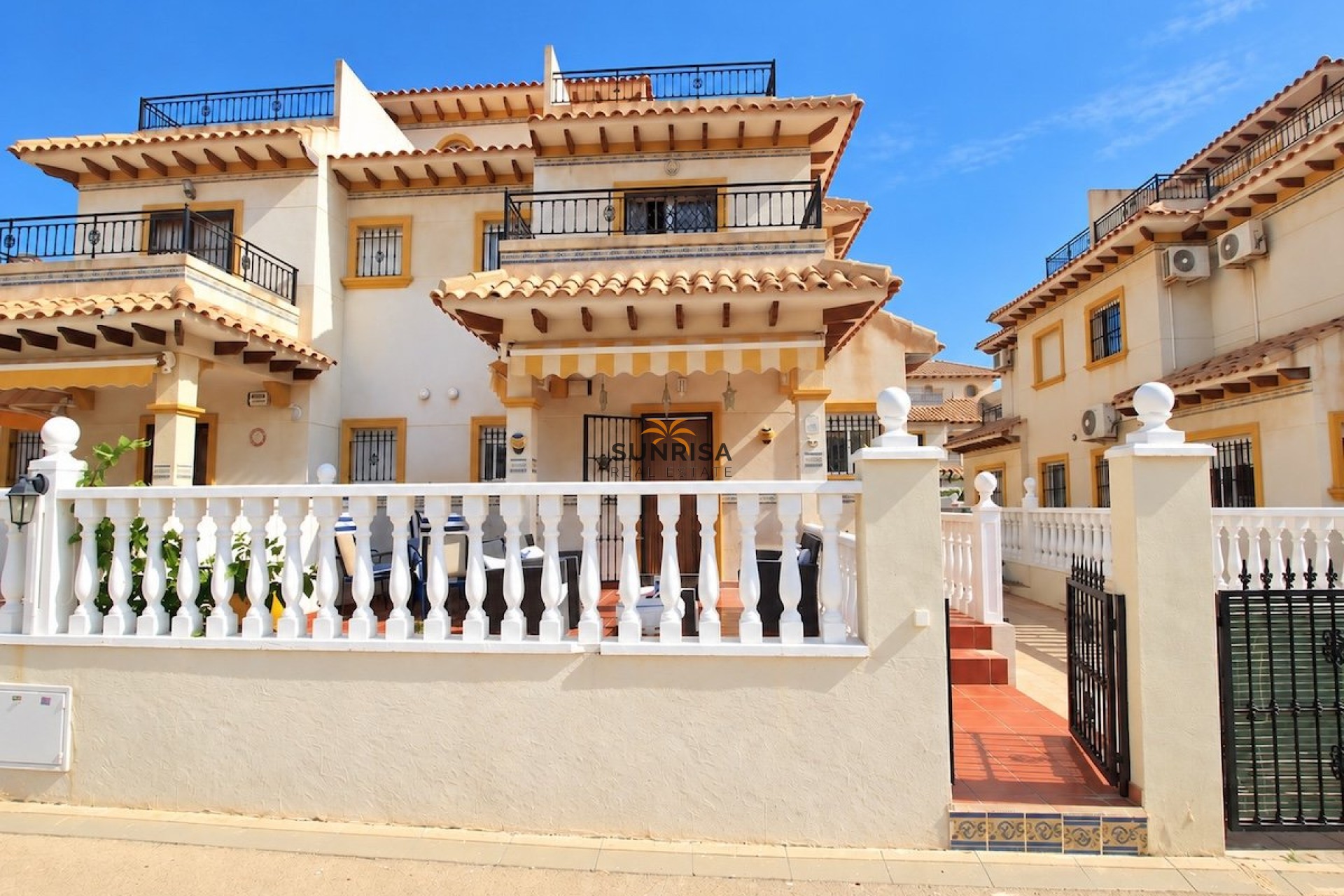 Herverkoop - Herenhuis - Cabo Roig