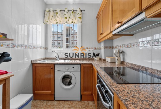 Appartement · Herverkoop - Punta Prima · Alicante · Spanje