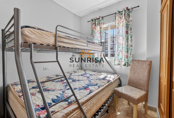 Appartement · Herverkoop - Punta Prima · Alicante · Spanje