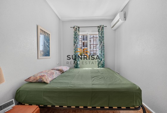 Appartement · Herverkoop - Punta Prima · Alicante · Spanje