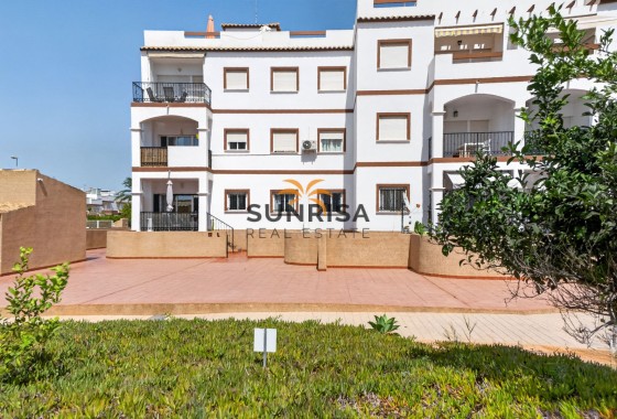Appartement · Herverkoop - Punta Prima · Alicante · Spanje