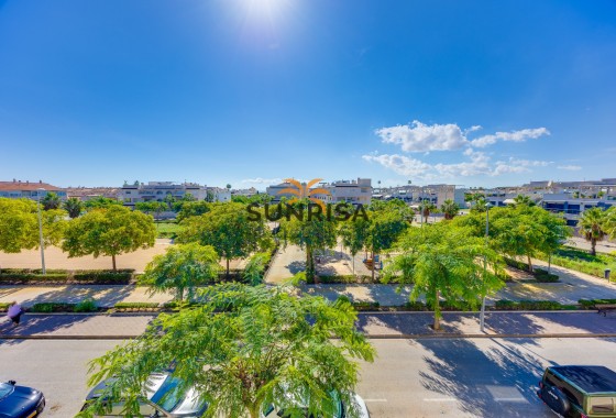 Bungalow · Herverkoop - Pilar de la Horadada · Mil Palmeras · Alicante · Spanje