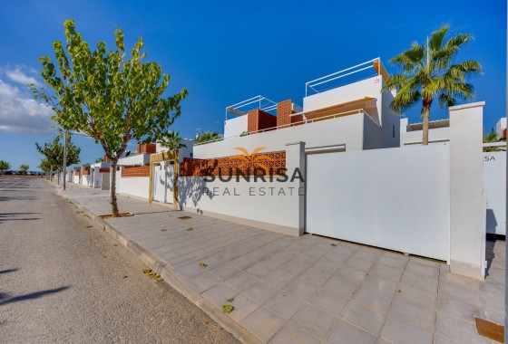 Villa · Herverkoop - Pilar de la Horadada · Alicante · Spanje