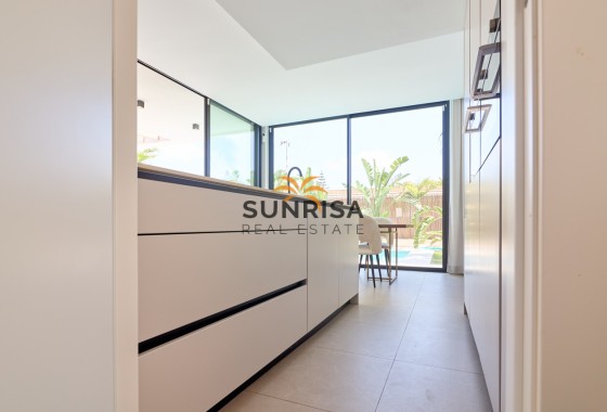 Villa · Herverkoop - Orihuela Costa · Montezenia · Alicante · Spanje