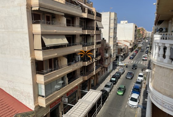 Appartement · Herverkoop - Torrevieja · Centro · Alicante · Spanje