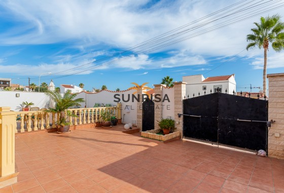 Villa · Herverkoop - Ciudad Quesada - Rojales · Alicante · Spanje