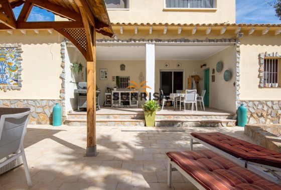 Villa · Herverkoop - Algorfa · Alicante · Spanje