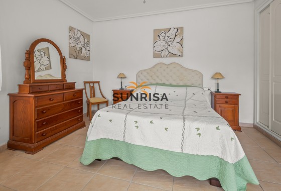 Villa · Herverkoop - Algorfa · Alicante · Spanje