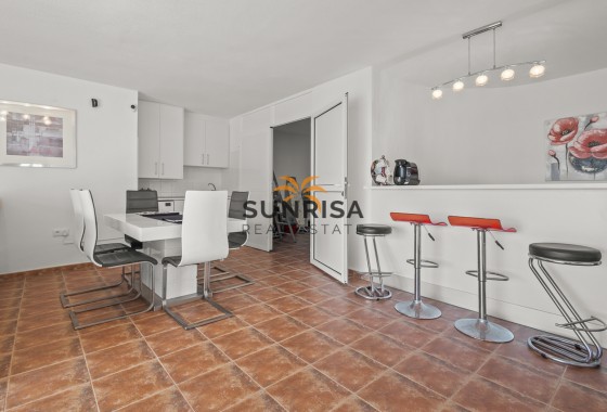 Villa · Herverkoop - Algorfa · Alicante · Spanje