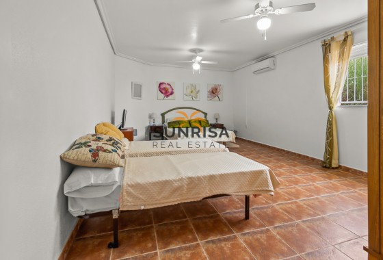 Villa · Herverkoop - Algorfa · Alicante · Spanje