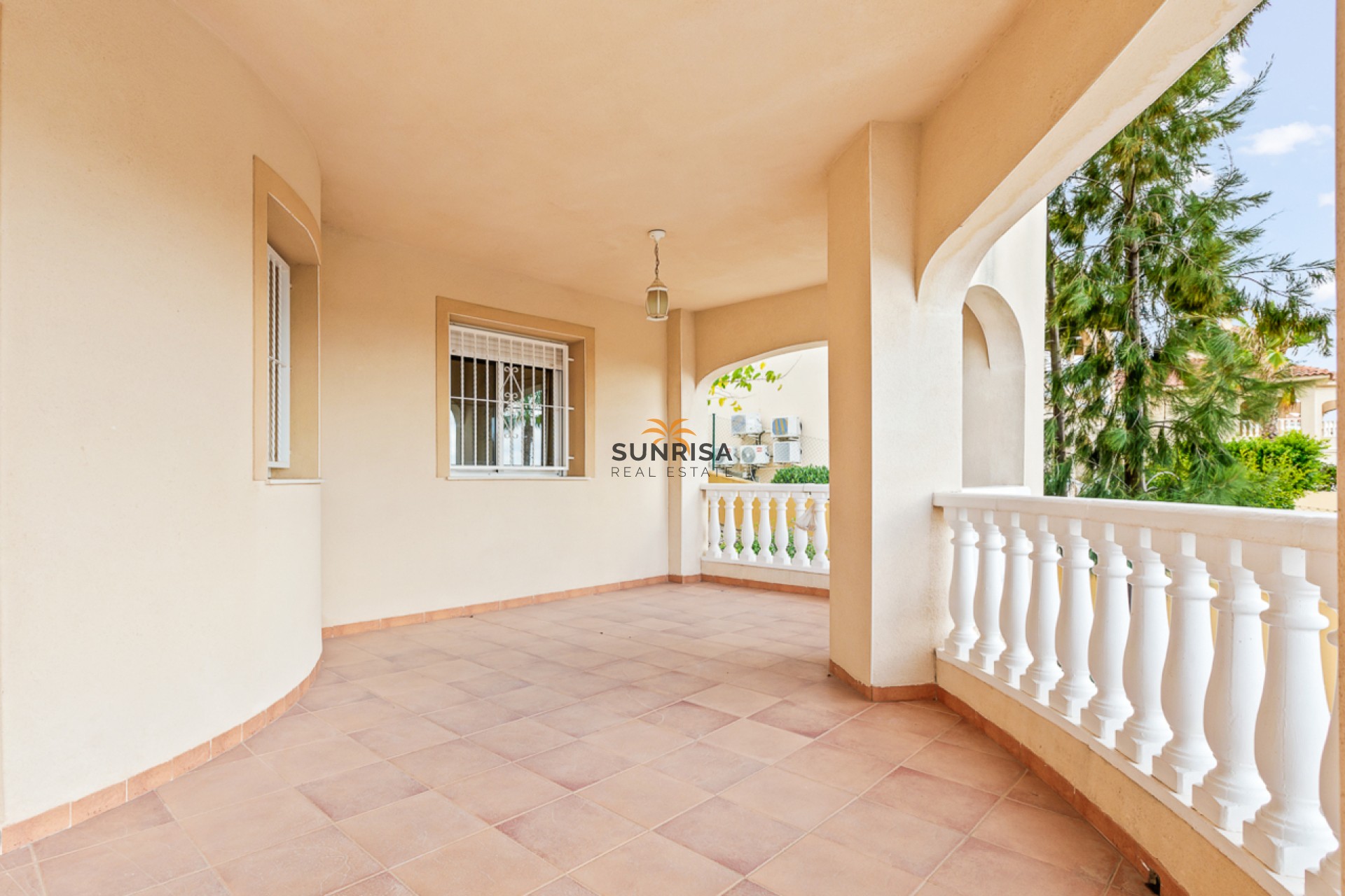 Herverkoop - Villa - Algorfa