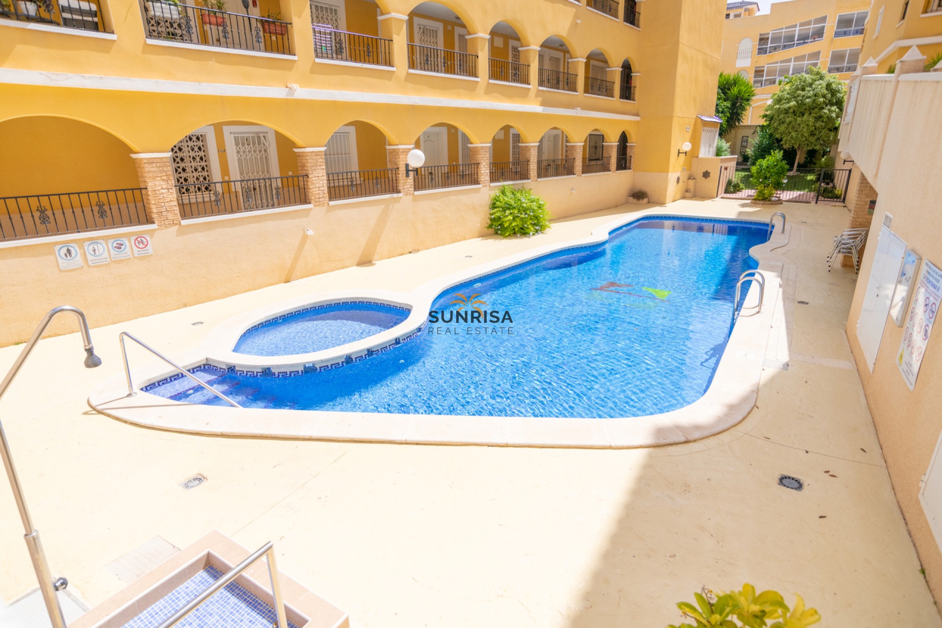 Herverkoop - Appartement - Algorfa