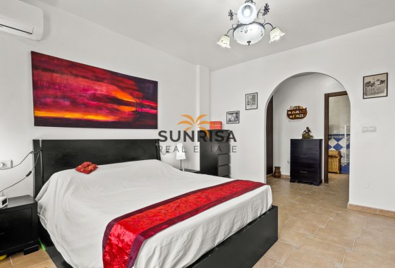 Villa · Herverkoop - Algorfa · Alicante · Spanje