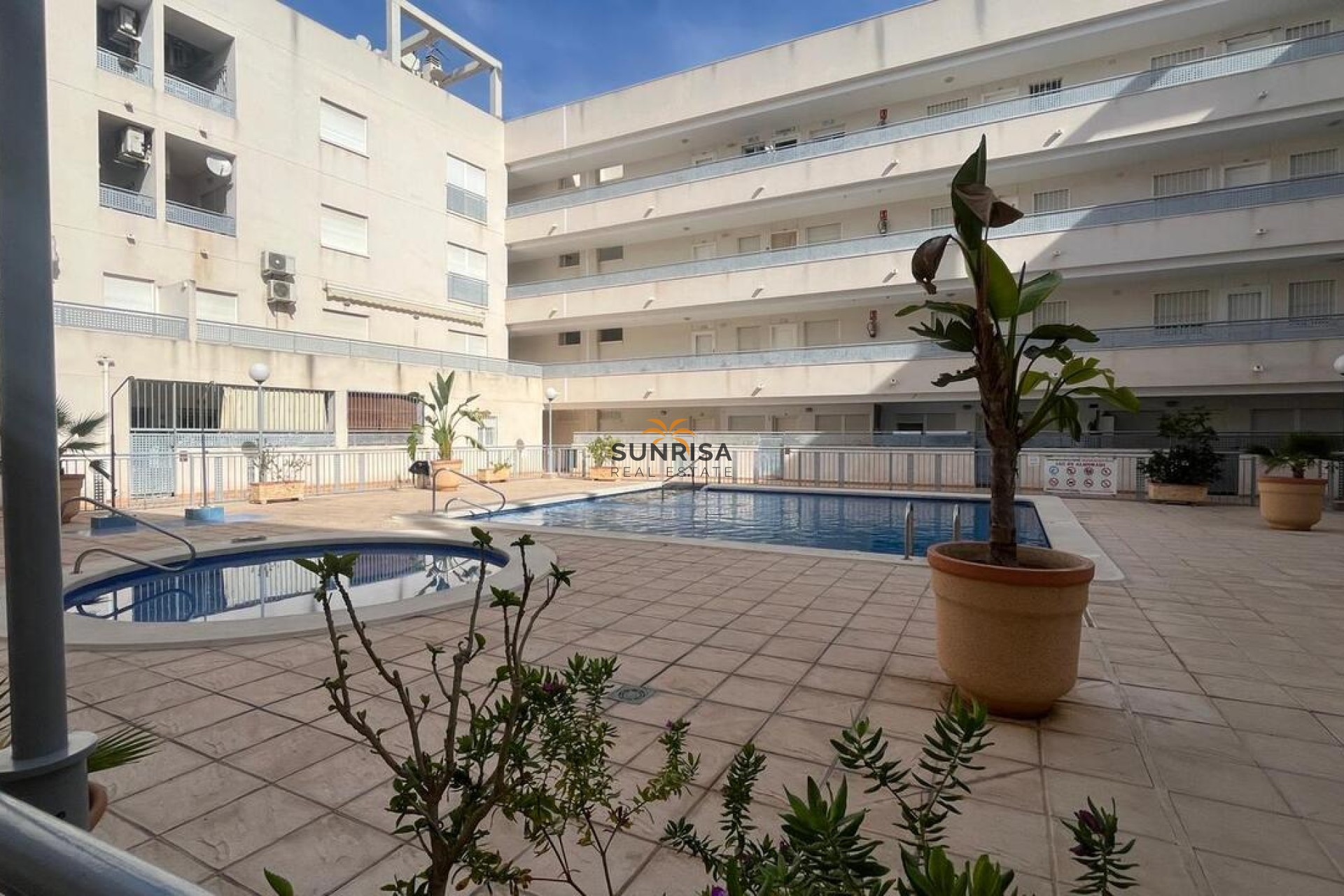Herverkoop - Appartement - Almoradí