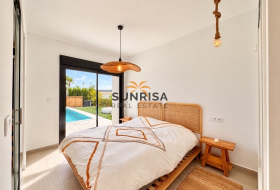 Villa · Herverkoop - Algorfa · Alicante · Spanje