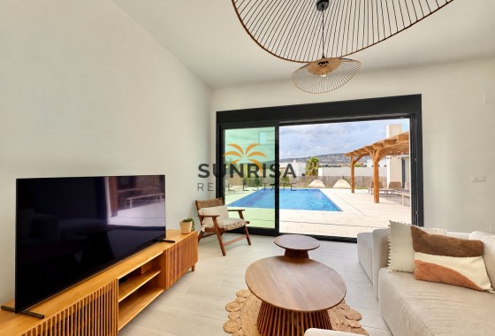 Villa · Herverkoop - Algorfa · Alicante · Spanje