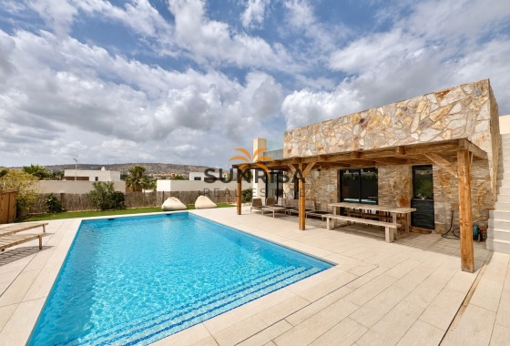 Villa · Herverkoop - Algorfa · Alicante · Spanje