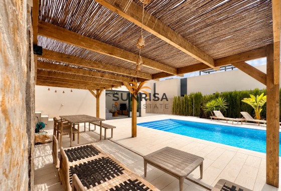 Villa · Herverkoop - Algorfa · Alicante · Spanje