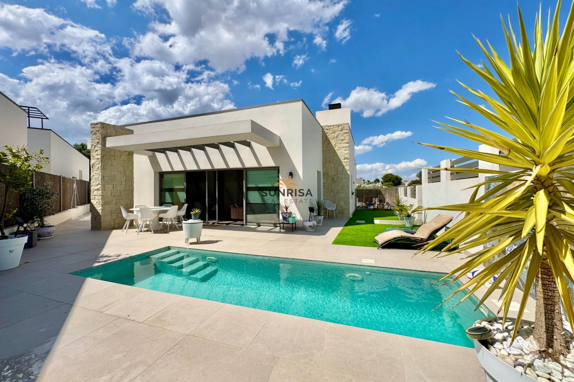 Herverkoop - Villa - Orihuela Costa
