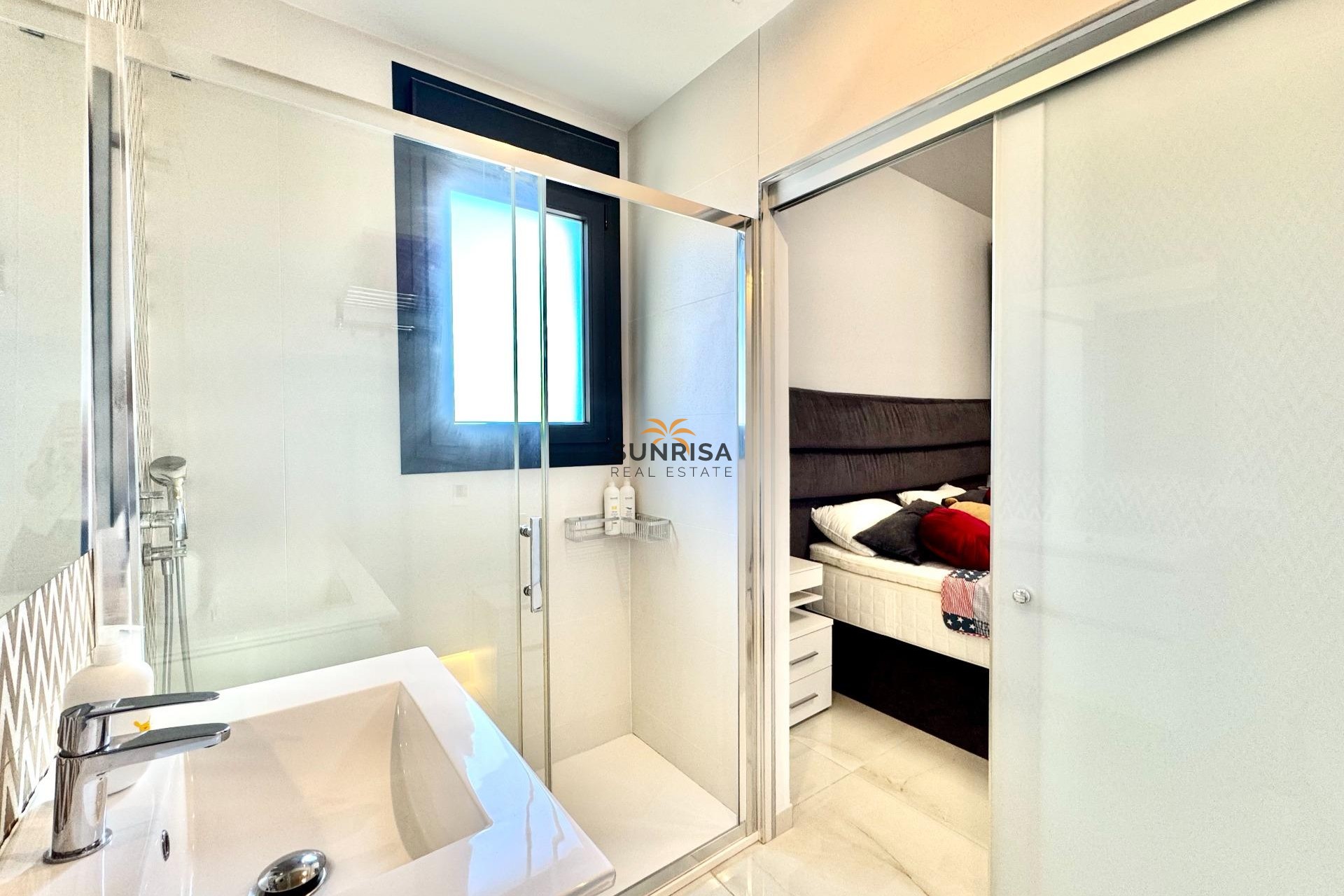 Herverkoop - Villa - Orihuela Costa