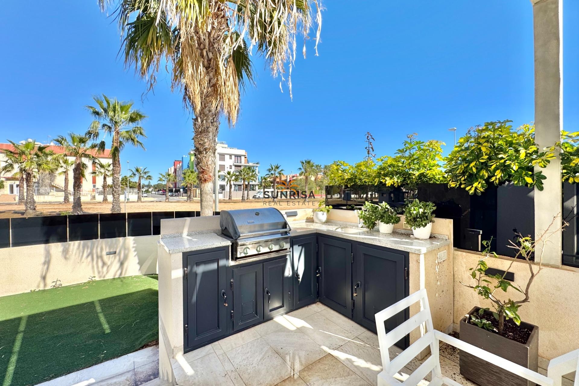 Herverkoop - Villa - Orihuela Costa