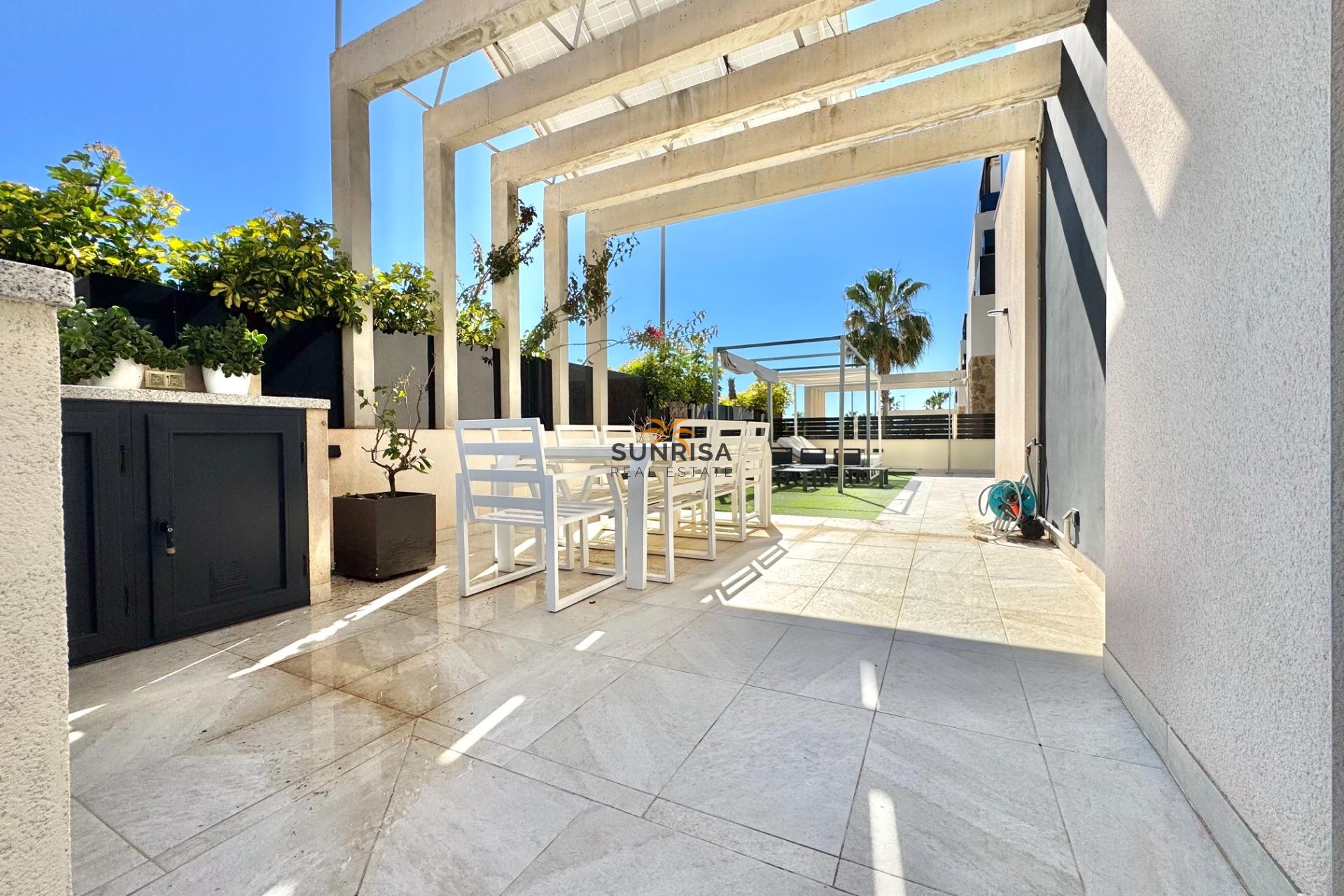 Herverkoop - Villa - Orihuela Costa