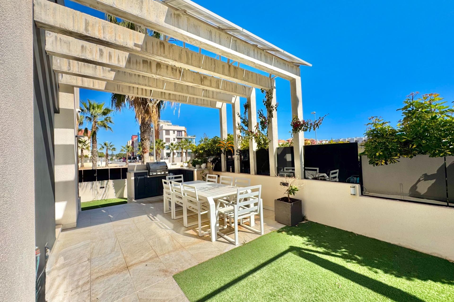 Herverkoop - Villa - Orihuela Costa