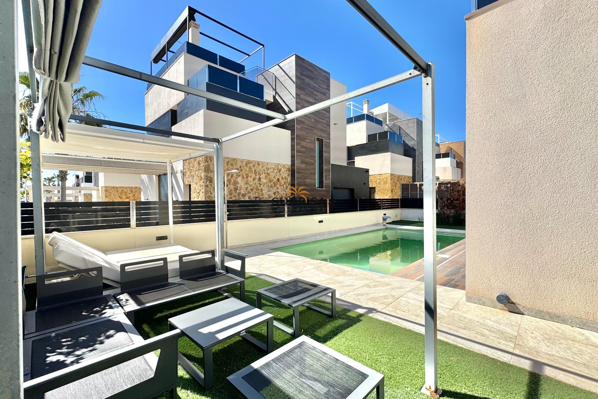 Herverkoop - Villa - Orihuela Costa