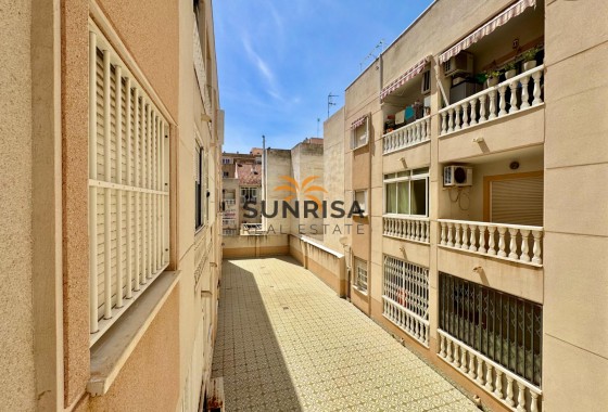 Appartement · Herverkoop - Torrevieja · Centro · Alicante · Spanje