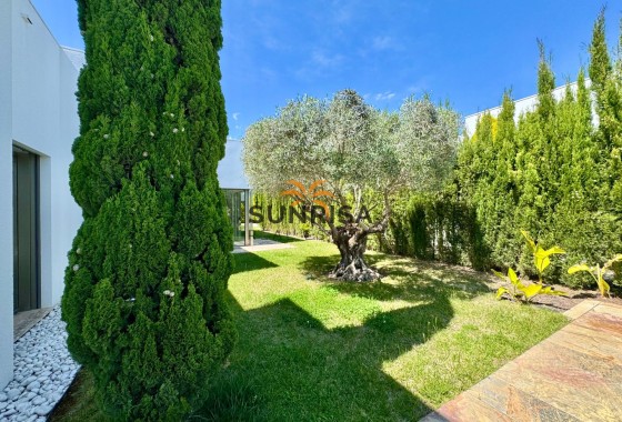Villa · Herverkoop - Orihuela Costa · Las Colinas Golf · Alicante · Spanje