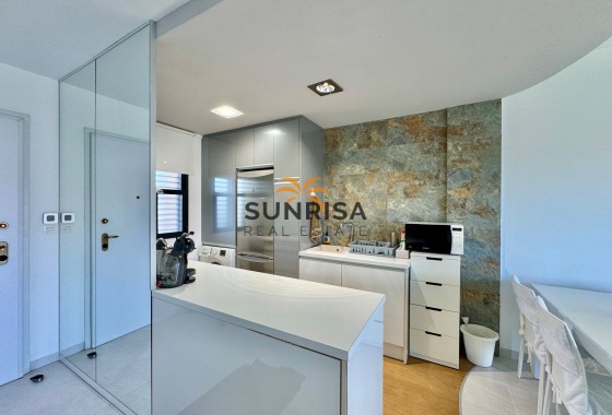 Appartement · Herverkoop - Orihuela Costa · La Zenia · Alicante · Spanje