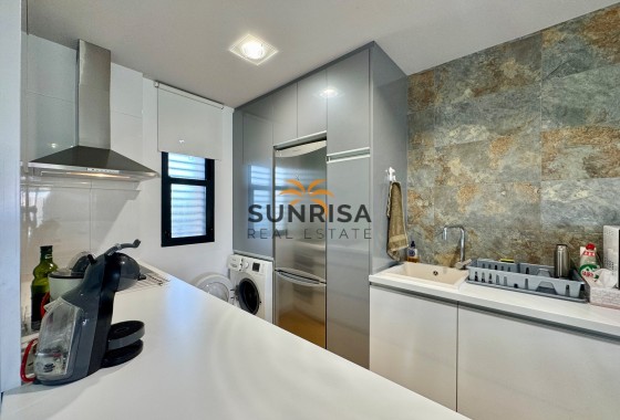 Appartement · Herverkoop - Orihuela Costa · La Zenia · Alicante · Spanje
