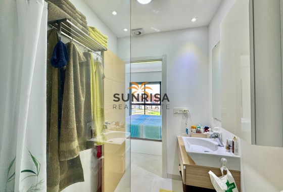 Appartement · Herverkoop - Orihuela Costa · La Zenia · Alicante · Spanje