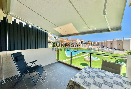 Appartement · Herverkoop - Orihuela Costa · La Zenia · Alicante · Spanje
