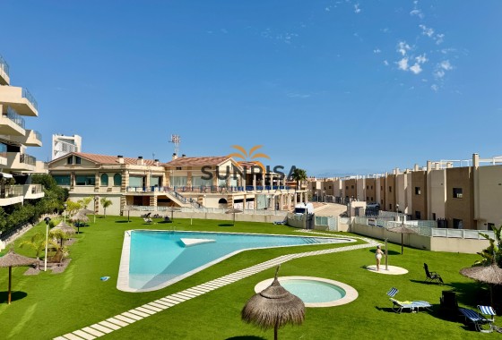 Appartement · Herverkoop - Orihuela Costa · La Zenia · Alicante · Spanje